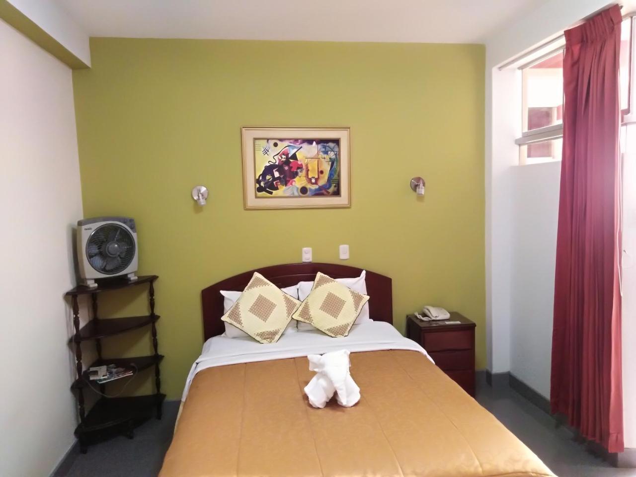 Hotel Plaza Bolognesi 344 Trujillo Eksteriør billede